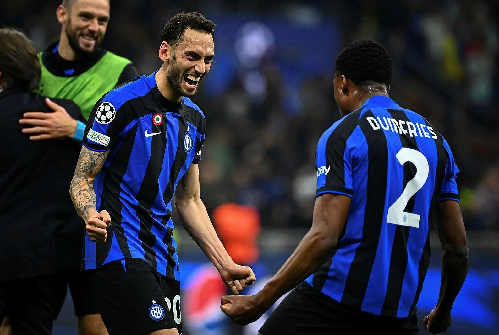 Hakan Çalhanoğlu: Evime geliyorum!