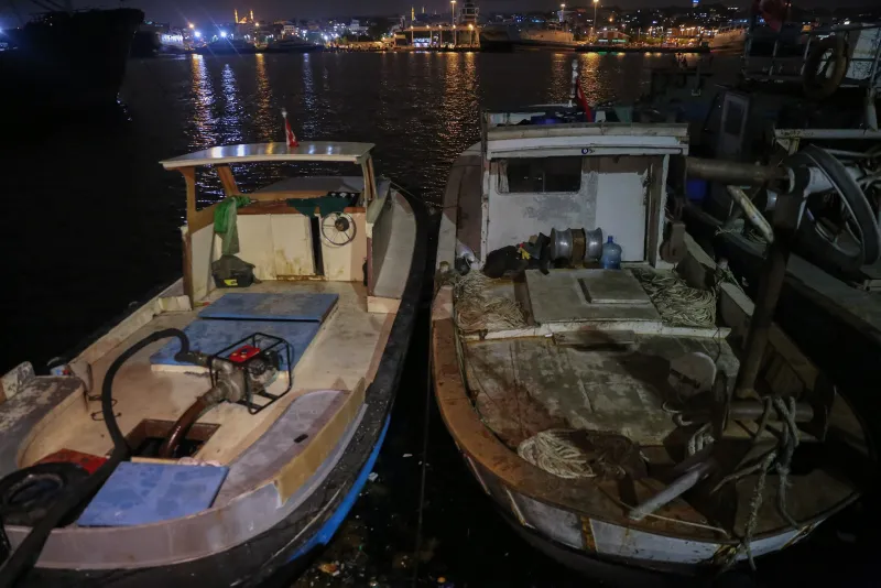 İstanbul'daki akaryakıt çetesini 'evsiz' kılığındaki polis çökertti! - 8