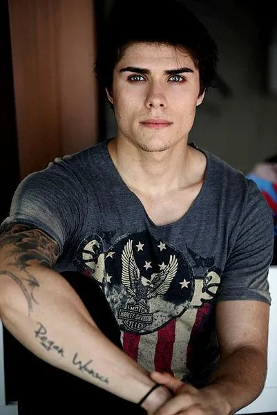 nisa-bolukbasindanm-ayrilan-baris-murat-yagci-nisantasinin-arka-sokaklarinda-alman-guzelle-yakalandi-1659474890286.jpeg Nisa Bölükbaşı'ndan ayrılan Barış Murat Yağcı Nişantaşı'nın arka sokaklarında Laura Celini ile yakalandı!-4