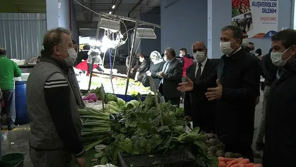 Istanbul Da Pazarlarda Yeni Uygulama Semt Pazarlarinda Hes Kodu Uygulamasi Basladi Takvim