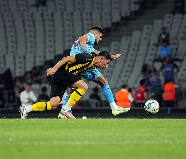 sezon-ilk-karsilasmasinda-firtina-esti-trabzonspor-2-0-istanbulspor-1659738295012.jpeg