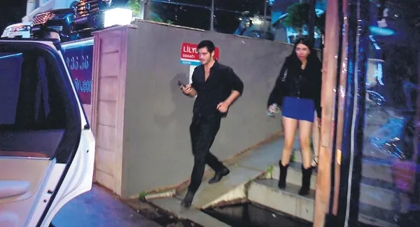 Didem Soydan'ı çabuk unuttu! Burak Deniz genç güzellerle yakalanınca mekandan kaçtı-2