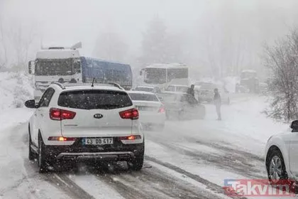 Baharda kar sürprizi! Kütahya Domaniç ve Bursa İnegöl’de kar yağışı etkili oluyor