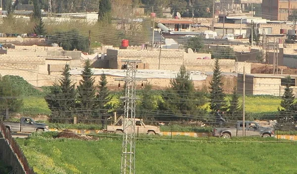 YPG'li teröristlerin Suriye'deki konvoyu görüntülendi-2