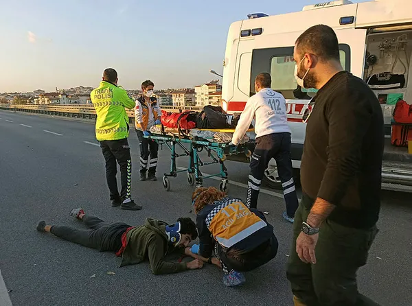 1608899107625.jpg İntiharı engellemek istedi kazaya neden oldu! Oğlunu yerde gören baba sinir krizi geçirdi-6