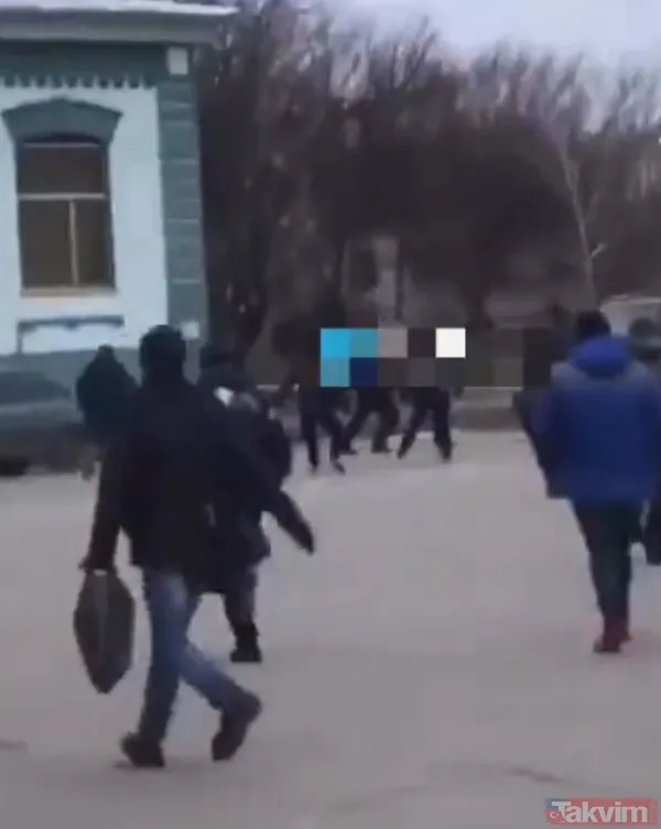 SON DAKİKA Rusya-Ukrayna savaşında dehşet anları! Şehir merkezine böyle füze atıldı! Binalar delik deşik! Rus askerleri esir alındı - 19