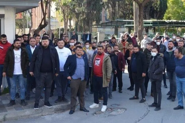 CHP gençlik kollarından 70 maganda yerel gazeteye saldırdı! Bu cesareti kimden alıyorlar?