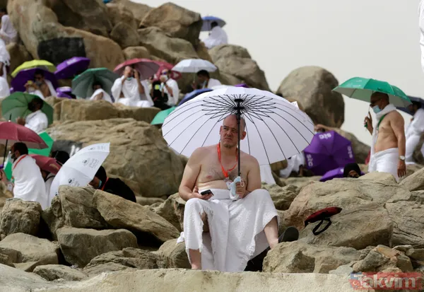 Kutsal topraklarda hac vazifesini yerine getiren hacı adayları Arafat'a çıktı - 18