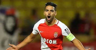Galatasarayın yeni golcüsü Falcao bakın kime benzetildi! Görenler şok oldu...
