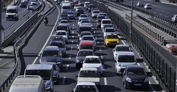 Milyonlarca araç sahibi dikkat! Trafikte yeni dönem sinyali-1