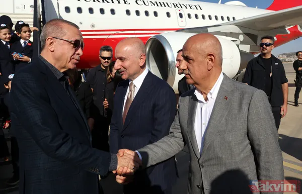 Başkan Erdoğan'a Gaziantep'te coşkulu karşılama! Davullarla zurnalarla beklediler... 6'lı masaya pankartla gönderme - 15