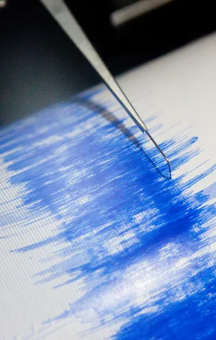 Endonezya'da korkutan deprem! Tsunami...