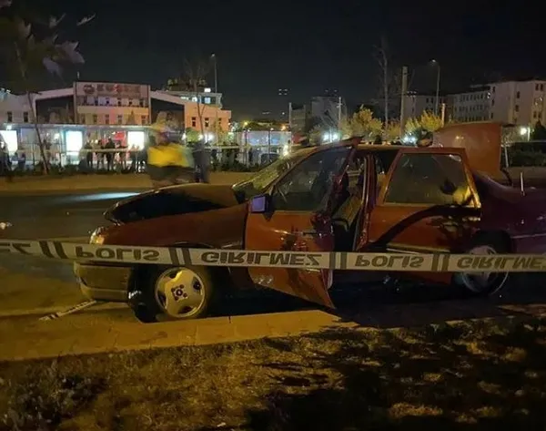 1699724280542.jpeg Konya'da katliam gibi kaza! Otomobil, yolun karşısına geçmeye çalışan yayalara çarptı: 5 ölü, 5 yaralı-6