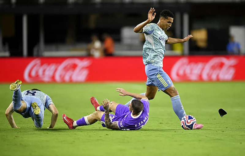 Galatasaray'dan transferde ters köşe! O tarihte teklif yapılacak - 24