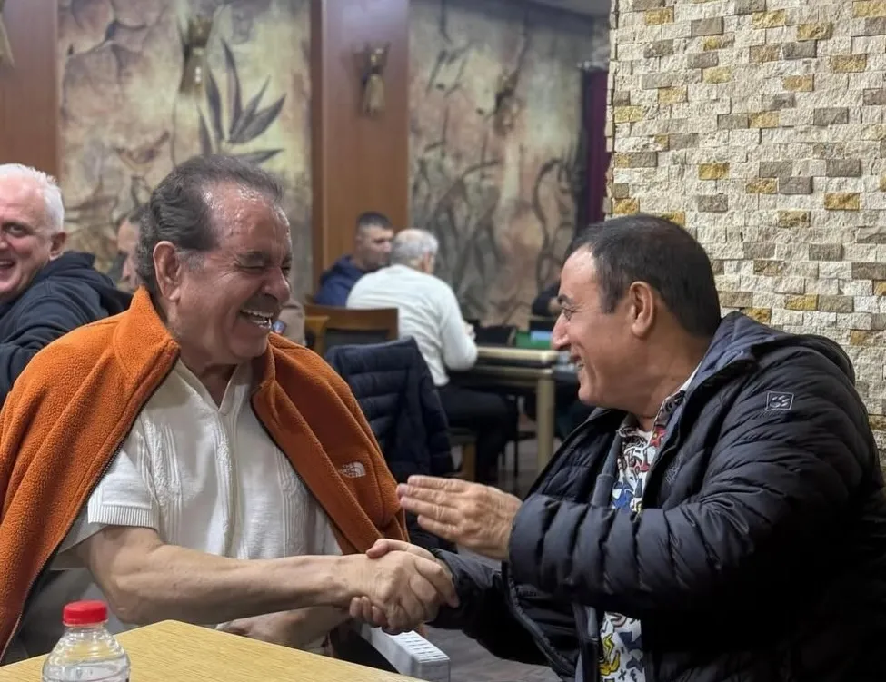 Mahmut Tuncer yakın dostu İbrahim Tatlıses’i hastanede ziyaret etti: Abim aslanlar gibi I Son hali dikkat çekti