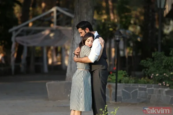 Melike İpek Yalova ile Uğur Güneş İtalya'da görüntülendi! O anlar sosyal medyaya damga vurdu! Bir Zamanlar Çukurova'nın Müjgan'ı ve Yılmaz’ı... - 7