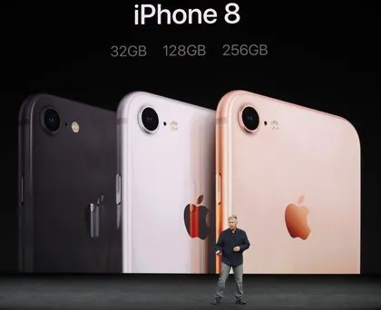 Dünyanın beklediği iPhone 8 tanıtıldı