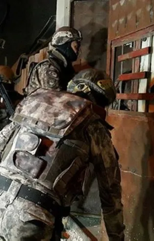 Bursa'da bin polisle şafak operasyonu