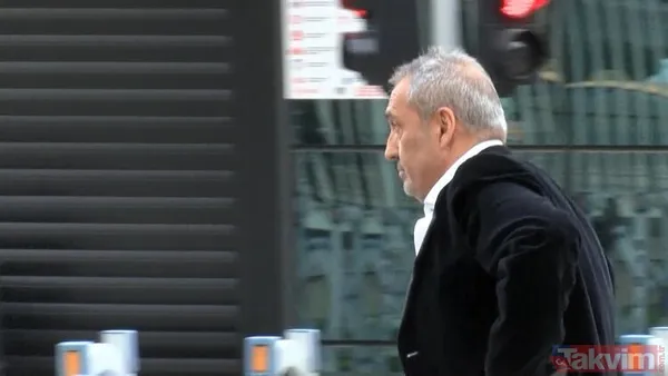 Hakan Ural Dolmabahçe Sarayı’nda gerçekleşen iftardan Başkan Recep Tayyip Erdoğan ile fotoğrafını paylaştı: "Sevmek ayıp mı yahu" - 9