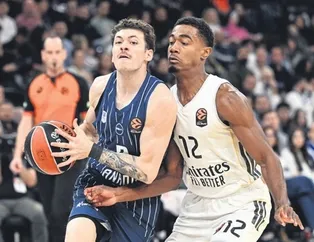 Efes Pablo Laso ile 2027 yılına kadar el sıkıştı