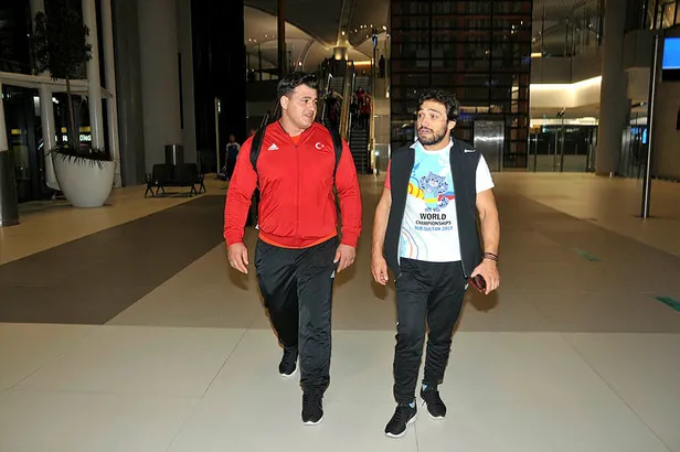 Dünya şampiyonu Rıza Kayaalp yurda döndü-2
