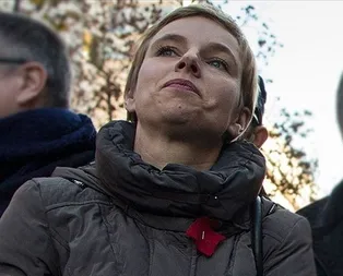 Son dakika: Fransız Milletvekili Autainden çarpıcı açıklama: Ülkemiz her geçen gün faşizm öncesi bir topluma benziyor