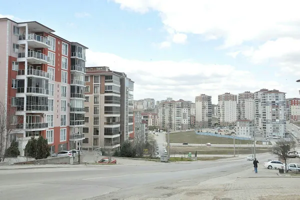 1647956047100.jpg Ukraynalılar o ile akın etti! Fiyatlar tavan yaptı! Vatandaştan fırsatçılara tepki-2
