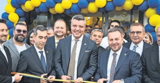 Sadettin Saran, HUFEDER’in 5. yıl davetine katıldı