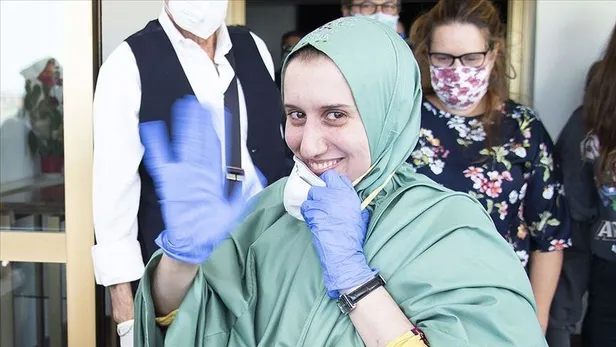 MİT'in kurtardığı İtalyan Ayşe Romano nasıl Müslüman olduğunu anlattı: Birçok ayet beni kalbimden vurdu-5