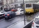 Avcılar'da zincirleme kaza, 3 yaralı
