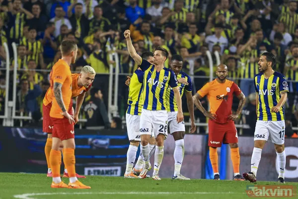 Fenerbahçe - Galatasaray derbisinden ekrana yansımayan kareler! Nefes kesen mücadele... - 3