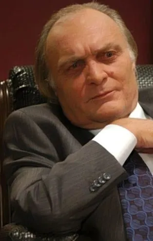 Efsane dizi Kurtlar Vadisi'nin Laz Ziya'yı canlandıran İstemi Betil bakın nereli çıktı! İstemi Betil aslında...