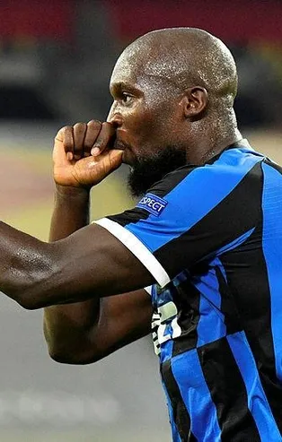 Inter'in Belçikalı yıldızı Romelu Lukaku tarihe geçti!