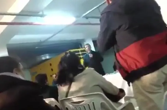 Ekrem İmamoğlu'nun hoşgörü maskesi bir kez daha düştü! Gazetecileri acımasızca darp ettirdi