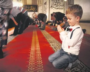 Namaz günahlardan arınma kaynağıdır
