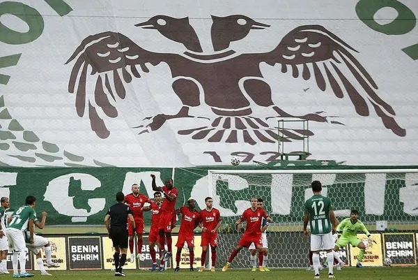 Kartal’da büyük kriz! Konyaspor mağlubiyetinin ardından fatura kime kesilecek?-2