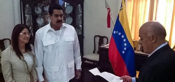 Koltukta başkan nikahta vatandaş