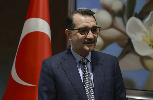 son-dakika-enerji-ve-tabii-kaynaklar-bakani-fatih-donmez-duyurdu-dorduncu-sondaj-gemimiz-1637828984921.jpg