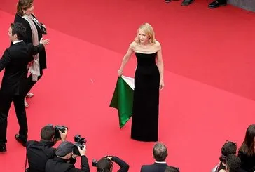 Cate Blanctett’tan Cannes Film Festivali’ne damga vuran Filistin desteği! Kırmızı halıda giydiği elbise tarihe geçecek