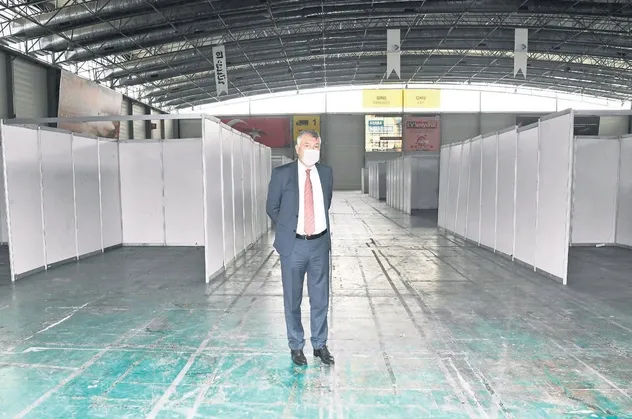 CHP'nin sözde sahra hastanesi aile düğün salonu oldu!