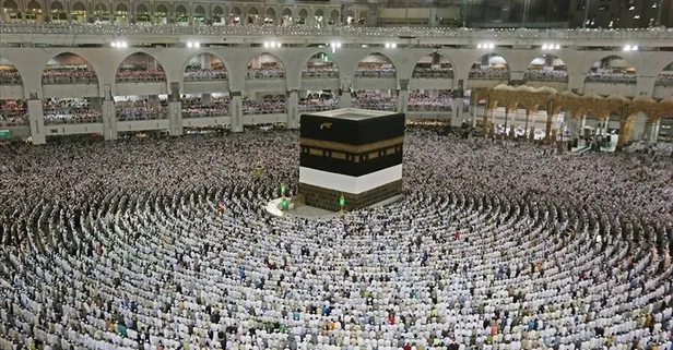 Öğretmen ve öğrencilere umre müjdesi! Diyanet İşleri Başkanlığı başvuruların başladığını duyurdu! İşte detayları...