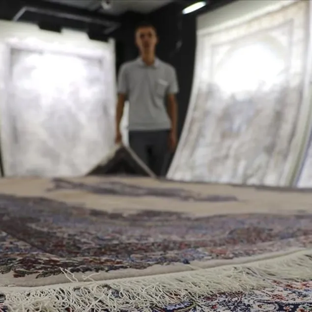 183 noktaya Türk halısı