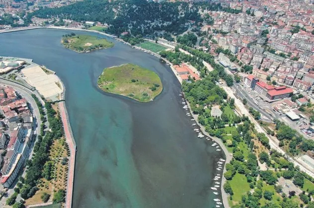 CHP'li İBB Haliç'i bataklığa çevirdi, vatandaş isyan etti: 30 yıl öncesine döndük