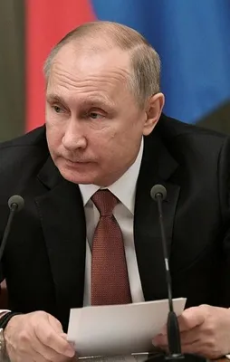 Putin resmen başkanlık için aday oldu