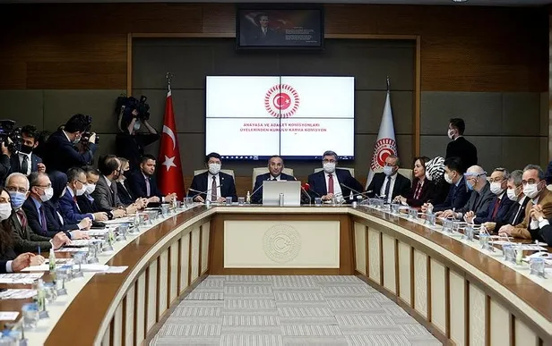 Sevgilisi olan PKK'lı teröristle fotoğrafları çıkan HDP'li Semra Güzel'in dokunulmazlık dosyası Karma Komisyon'da-2