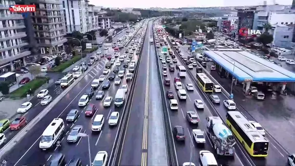 İstanbul’da yağışla birlikte trafik yüzde 81’e ulaştı
