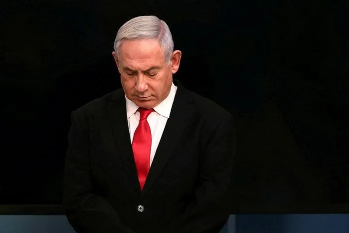 soykirimci-netanyahunun-darbe-korkusu-koltugunu-kaybetmemek-icin-onlarla-gorusme-yapti-1701083024132.jpeg Soykırımcı Netanyahu’nun darbe korkusu! Koltuğunu kaybetmemek için onlarla görüşme yaptı-1
