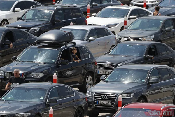 Kapıkule Sınır Kapısı'nda gurbetçi yoğunluğu - 4