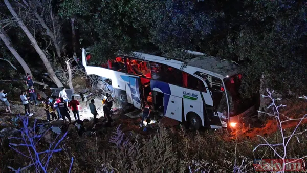 Yozgat'taki kazada dehşet anları: "Aşağı uçtuk, yanımdaki araçtan düştü" | 12 kişiye mezar olan otobüsün son görüntüsü - 28