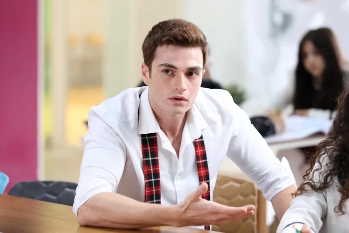 kardeslerim-111-bolum-fragmani-yayinlandi-500-bin-dolari-olup-da-fakir-olan-tek-insanlar-biziz-1703659222095.jpg Kardeşlerim 111. bölüm fragmanı yayınlandı: 500 bin doları olup da fakir olan tek insanlar biziz!-4